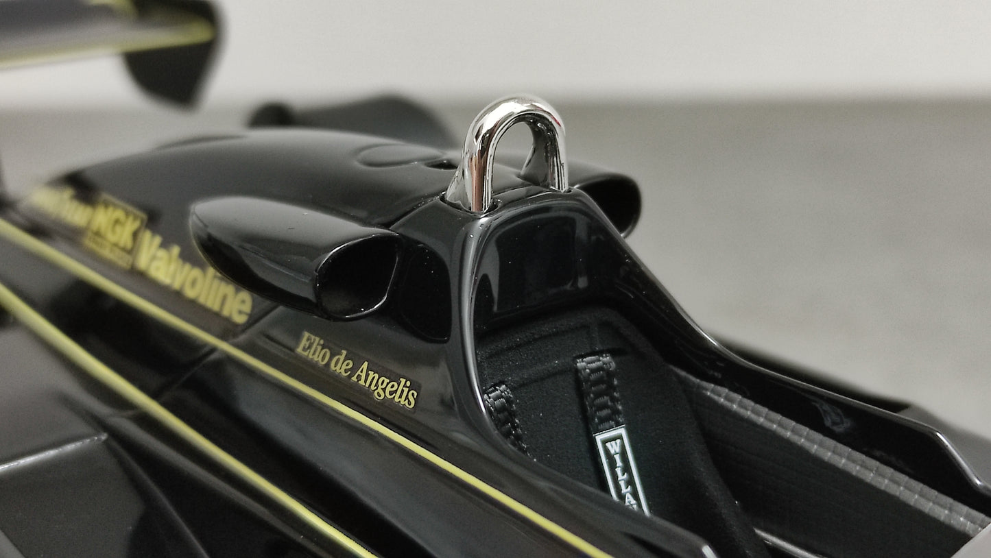 GP Replicas JPS Lotus Ford 91 Elio de Angelis 1982 1/18 GP066A