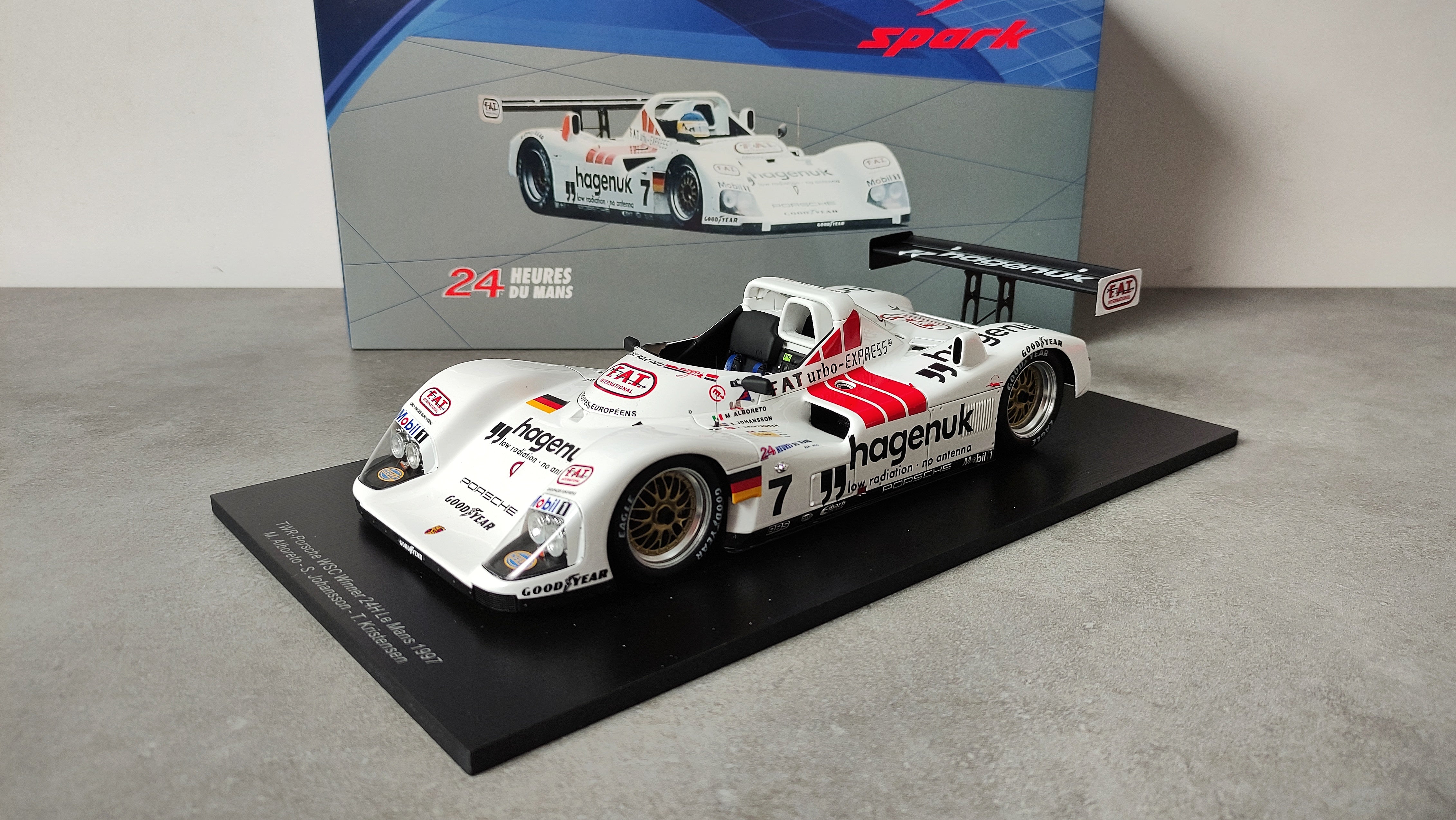 Spark TWR Joest Porsche WSC-95 1997 Le Mans 24hrs Winner 1/18