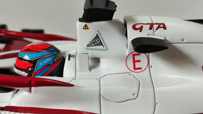 Minichamps Alfa Romeo Ferrari C41 Kimi Raikkonen 2021 Bahrain GP 1/18 Limited Edition 150 pcs.