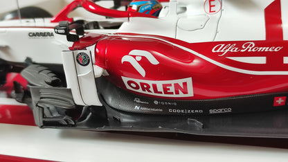 Minichamps Alfa Romeo Ferrari C41 Kimi Raikkonen 2021 Bahrain GP 1/18 Limited Edition 150 pcs.