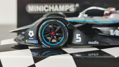 Minichamps Mercedes EQ Formula E Stoffel Vandoorne 1/43 Season 8