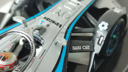 Minichamps Mercedes EQ Formula E Stoffel Vandoorne 1/43 Season 8