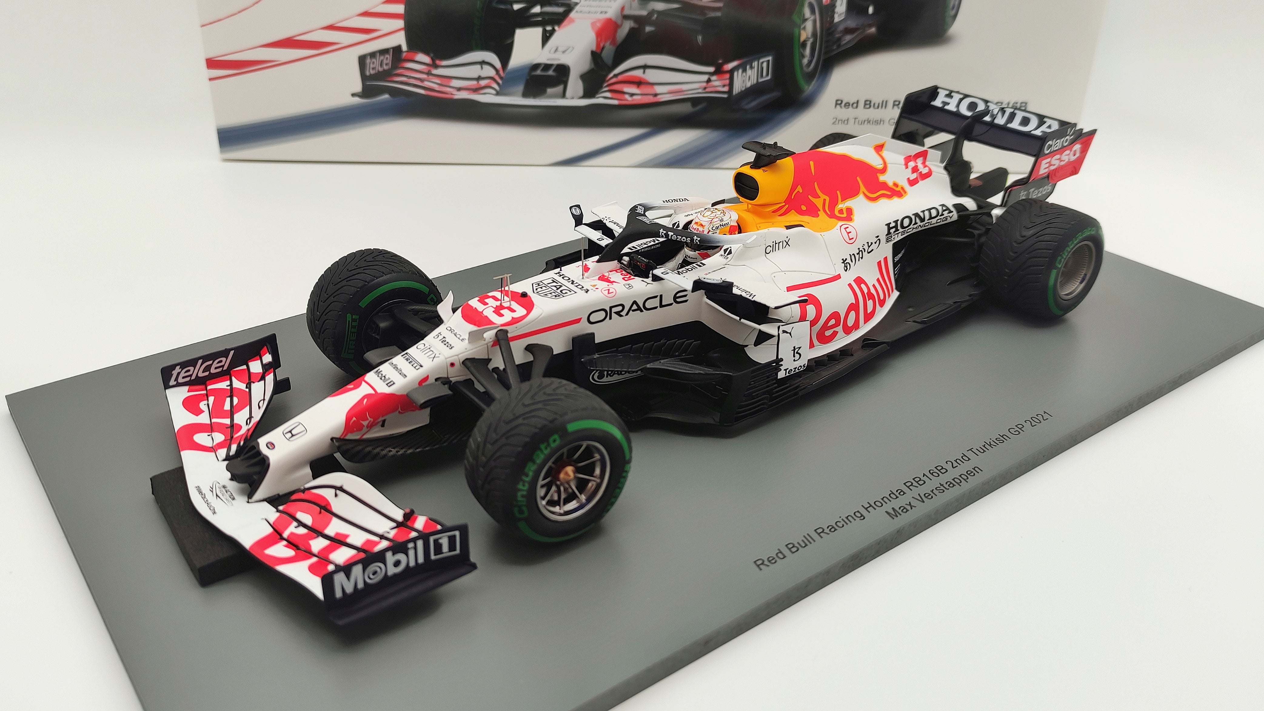 18S605 スパーク 1/18 ホンダ Red Bull Racing Honda RB16B #33