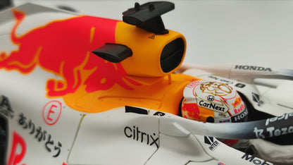 Spark Red Bull Honda RB16b Max Verstappen Turkish GP F1 World Champion 2021 1/18 18S605
