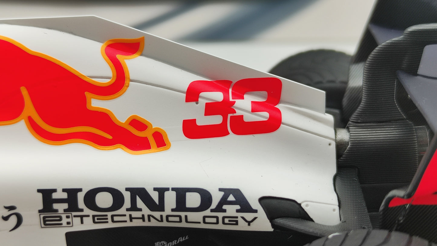 Spark Red Bull Honda RB16b Max Verstappen Turkish GP F1 World Champion 2021 1/18 18S605