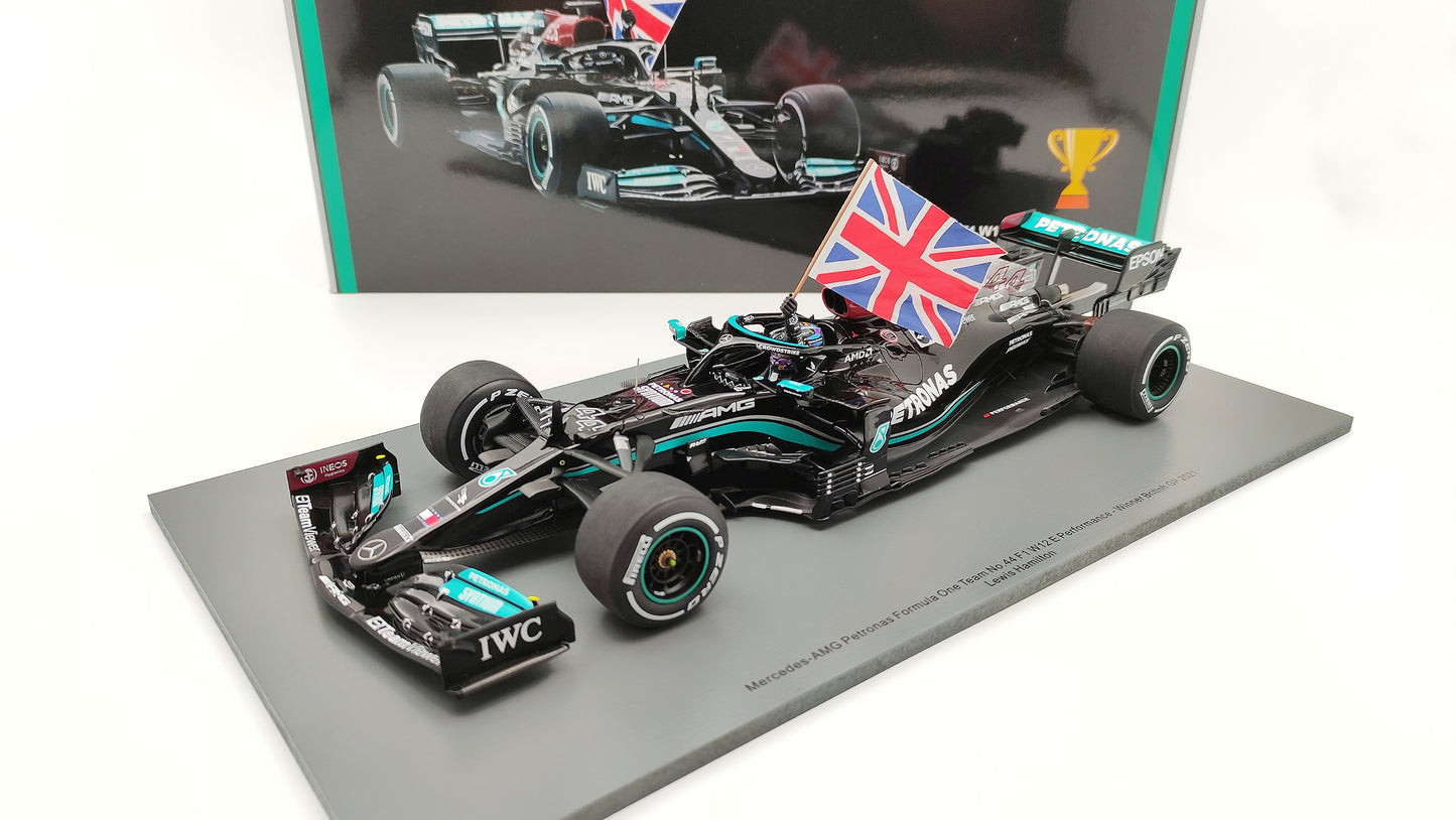 Spark AMG Mercedes W12 Lewis Hamilton 2021 British GP winner 1/18 18S599