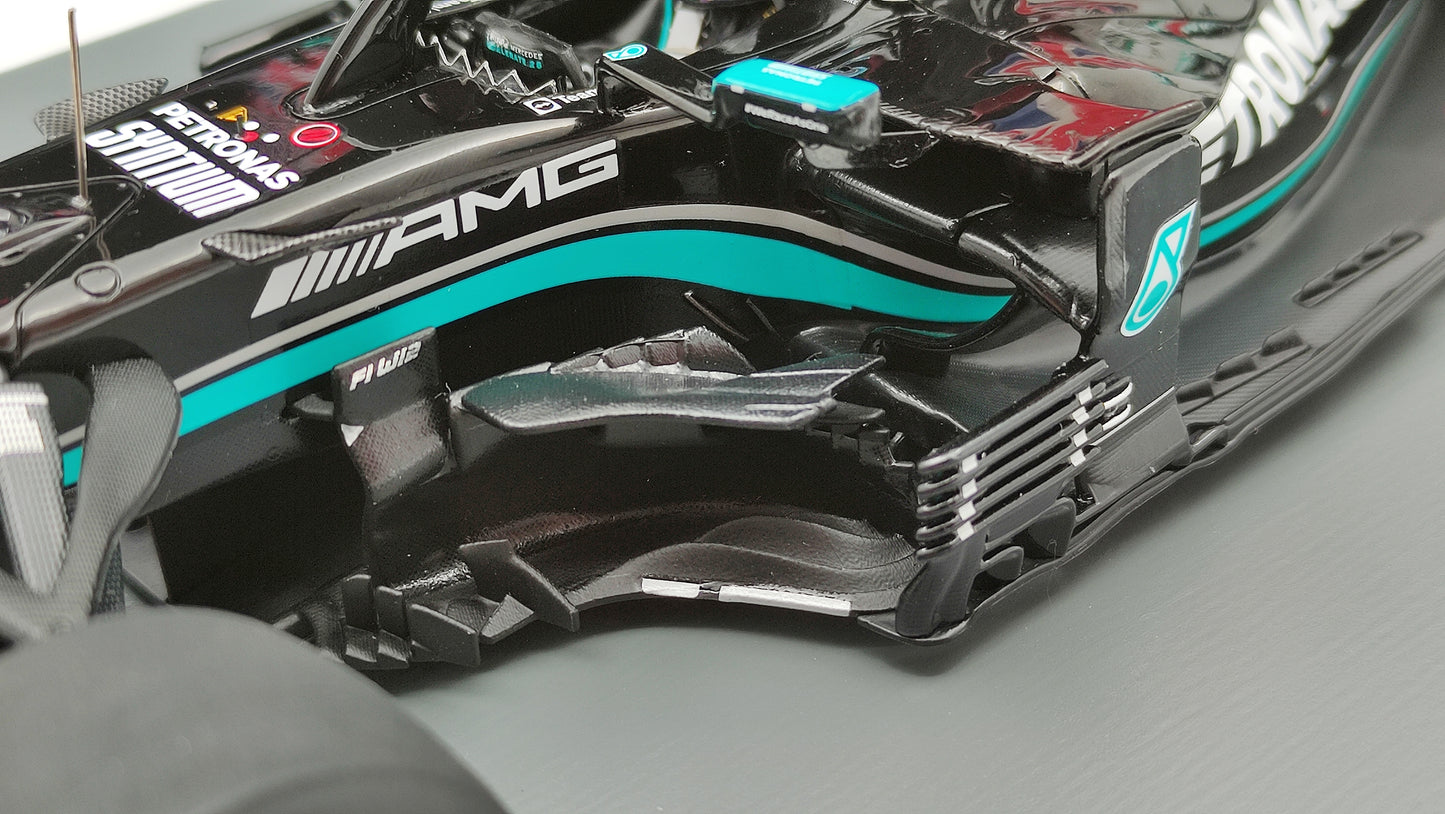 Spark AMG Mercedes W12 Lewis Hamilton 2021 British GP winner 1/18 18S599