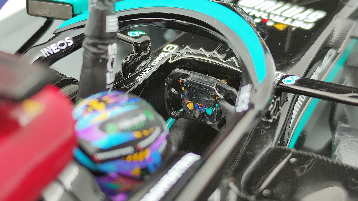 Spark AMG Mercedes W12 Lewis Hamilton 2021 British GP winner 1/18 18S599