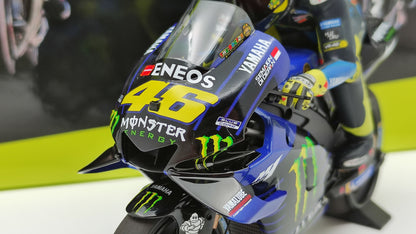 Minichamps Moto GP Yamaha YZR-M1 2 bike set Valentino Rossi Lewis Hamilton 1/12 Valencia 2019 Limited Edition 1446 pcs.