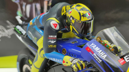 Minichamps Moto GP Yamaha YZR-M1 2 bike set Valentino Rossi Lewis Hamilton 1/12 Valencia 2019 Limited Edition 1446 pcs.