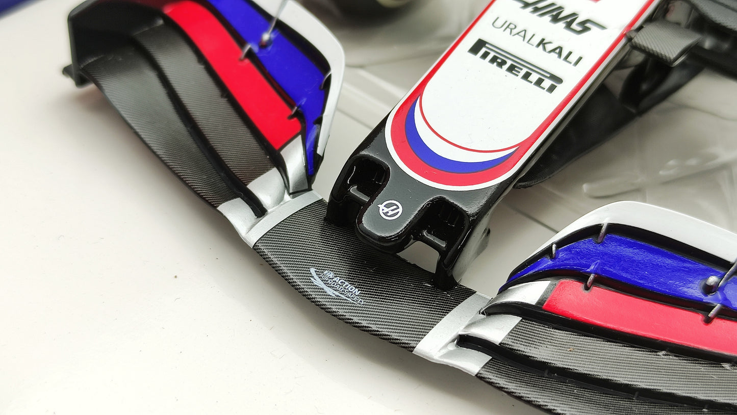 Minichamps Haas F1 VF21 Mick Schumacher Bahrain GP 2021 1/18 Limited Edition 222 pcs.