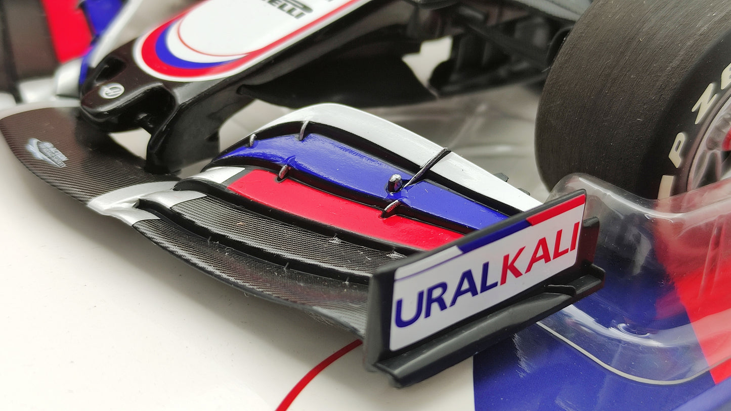 Minichamps Haas F1 VF21 Mick Schumacher Bahrain GP 2021 1/18 Limited Edition 222 pcs.