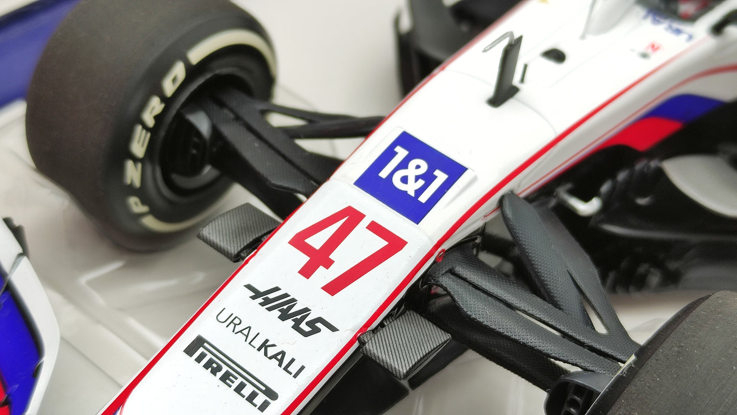 Minichamps Haas F1 VF21 Mick Schumacher Bahrain GP 2021 1/18 Limited Edition 222 pcs.