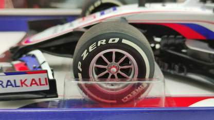 Minichamps Haas F1 VF21 Mick Schumacher Bahrain GP 2021 1/18 Limited Edition 222 pcs.