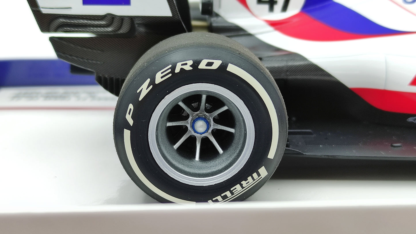 Minichamps Haas F1 VF21 Mick Schumacher Bahrain GP 2021 1/18 Limited Edition 222 pcs.