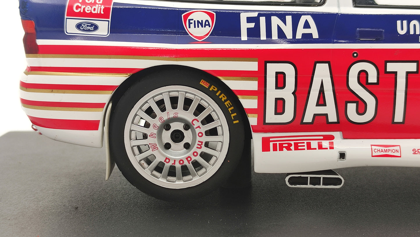 IXO Ford Escort RS Cosworth Nr.3 bastos 24hrs Ypres 1995 P.Snijers/D.Colebunders 1/18 IXO18RMC091A.20