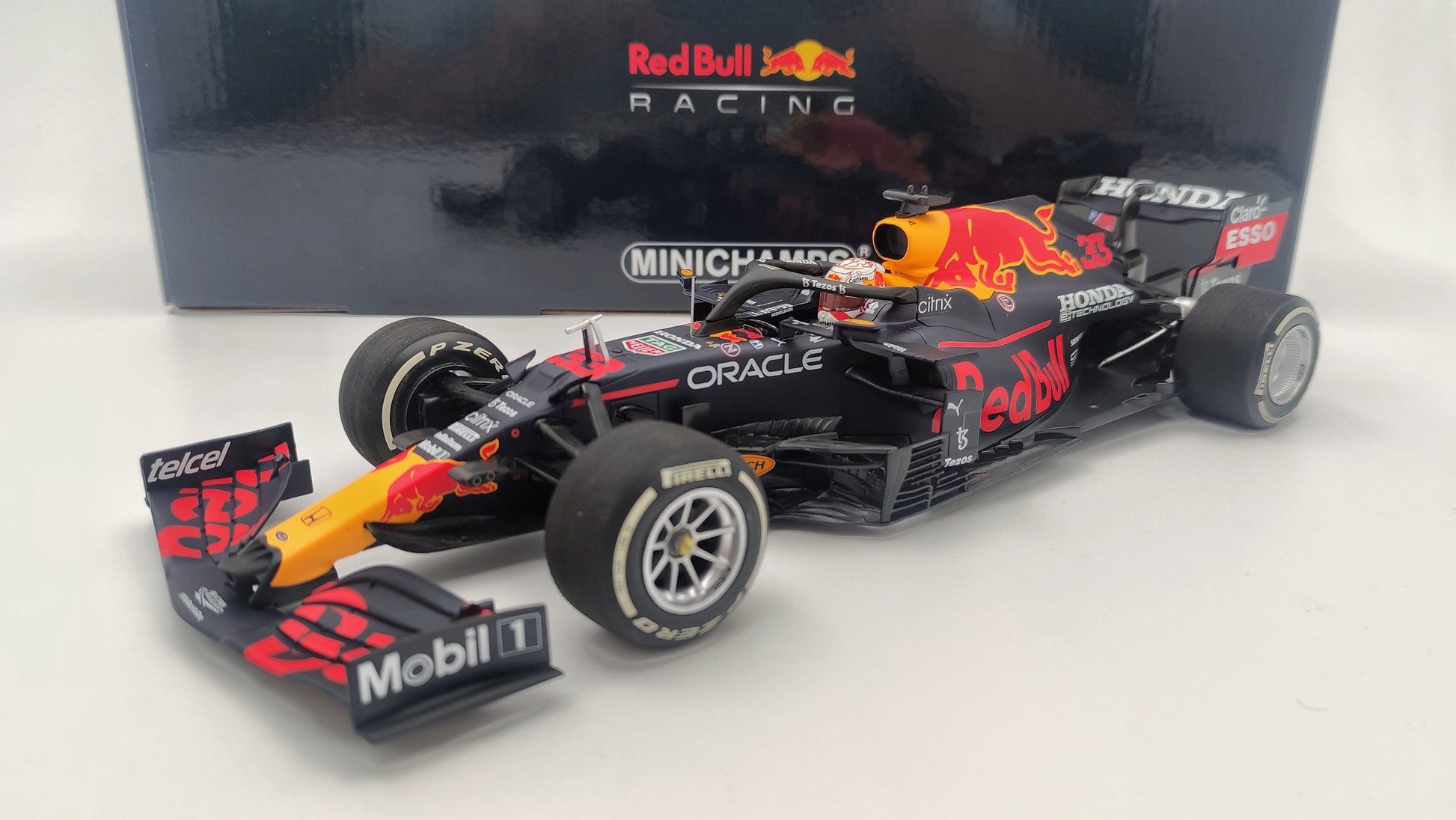 MINICHAMPS Red 1:18 Scale Diecast Formula 1 Cars for sale