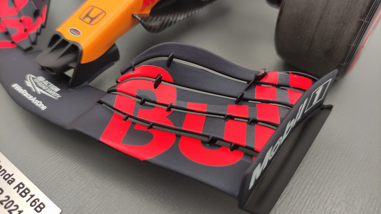 Spark Red Bull Honda RB16b Max Verstappen Winner Abu Dhabi GP 2021 1/12 F1 World Champion 12S032