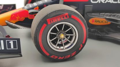 Spark Red Bull Honda RB16b Max Verstappen Winner Abu Dhabi GP 2021 1/12 F1 World Champion 12S032