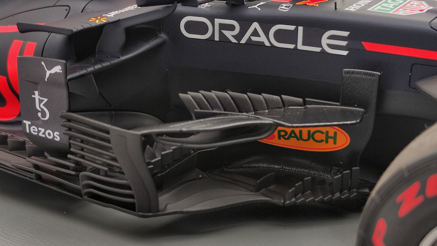 Spark Red Bull Honda RB16b Max Verstappen Winner Abu Dhabi GP 2021 1/12 F1 World Champion 12S032