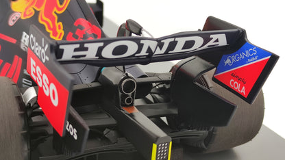 Spark Red Bull Honda RB16b Max Verstappen Winner Abu Dhabi GP 2021 1/12 F1 World Champion 12S032