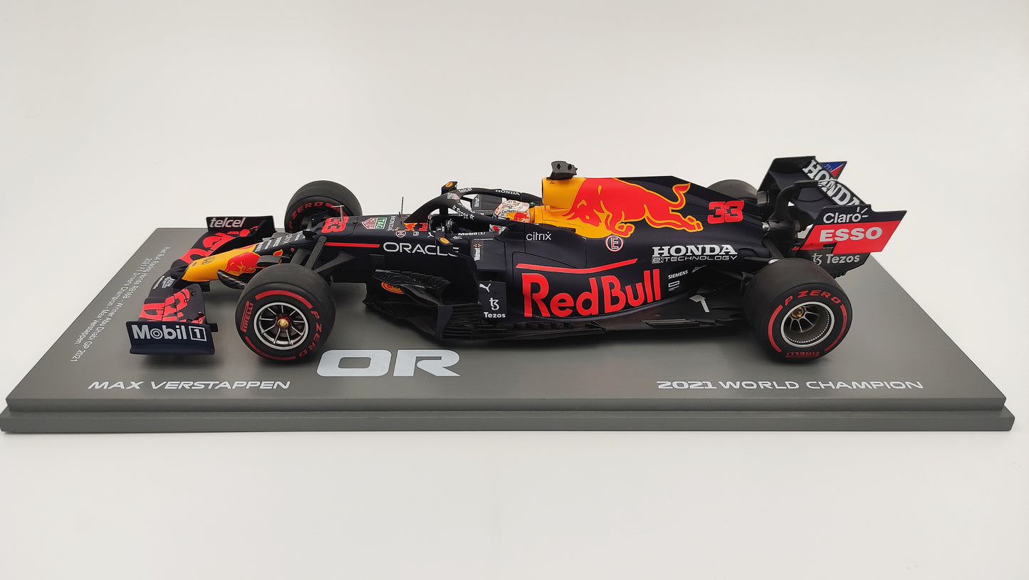 Spark Red Bull Honda RB16b Max Verstappen Winner Abu Dhabi GP 2021 1/18 F1 World Champion 18S609