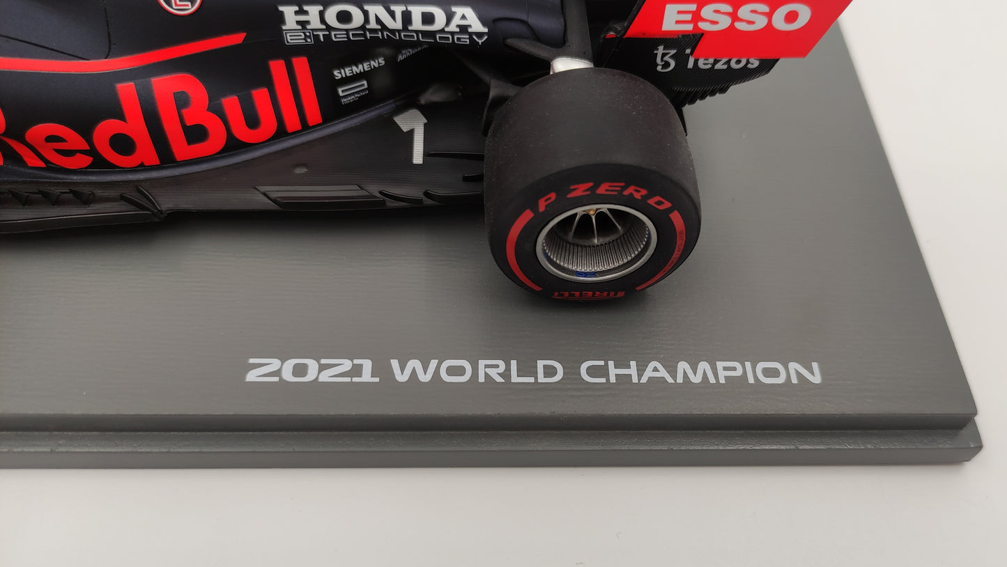 Spark Red Bull Honda RB16b Max Verstappen Winner Abu Dhabi GP 2021 1/18 F1 World Champion 18S609