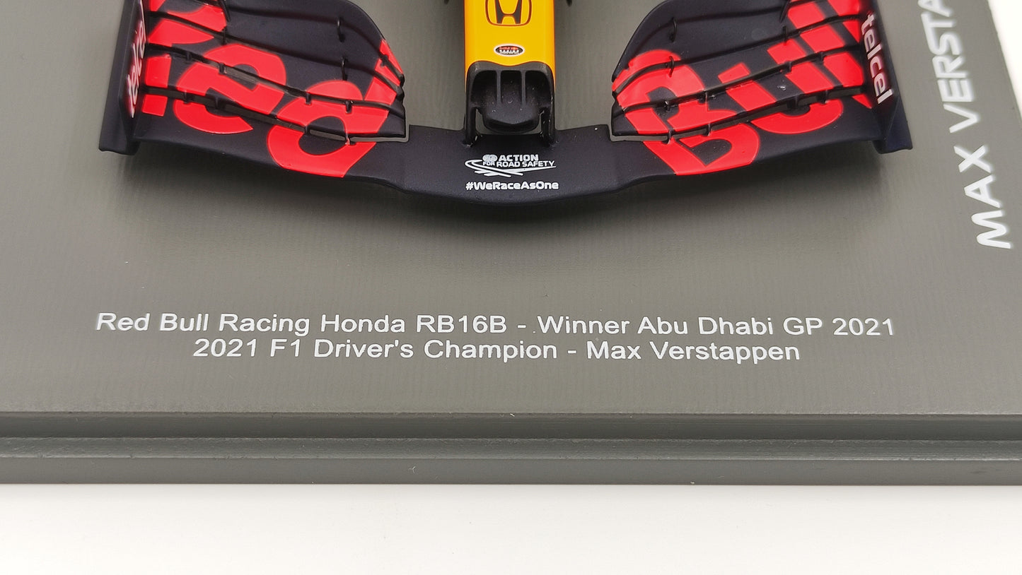 Spark Red Bull Honda RB16b Max Verstappen Winner Abu Dhabi GP 2021 1/18 F1 World Champion 18S609