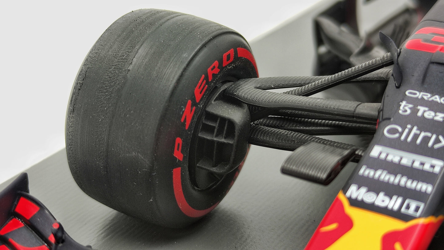 Spark Red Bull Honda RB16b Max Verstappen Winner Abu Dhabi GP 2021 1/18 F1 World Champion 18S609