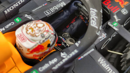 Spark Red Bull Honda RB16b Max Verstappen Winner Abu Dhabi GP 2021 1/18 F1 World Champion 18S609