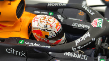 Spark Red Bull Honda RB16b Max Verstappen Winner Abu Dhabi GP 2021 1/18 F1 World Champion 18S609