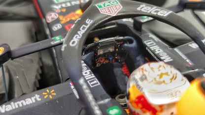 Spark Red Bull Honda RB16b Max Verstappen Winner Abu Dhabi GP 2021 1/18 F1 World Champion 18S609