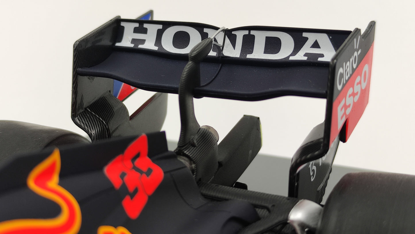 Spark Red Bull Honda RB16b Max Verstappen Winner Abu Dhabi GP 2021 1/18 F1 World Champion 18S609