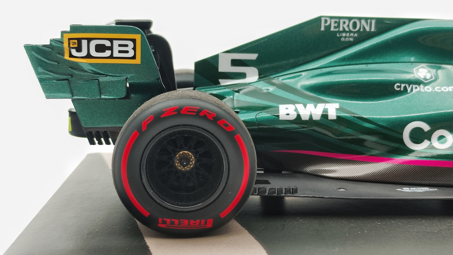 Minichamps Aston Martin AMR21 Sebastian Vettel 2nd Azerbaijan GP 1/18 117210705