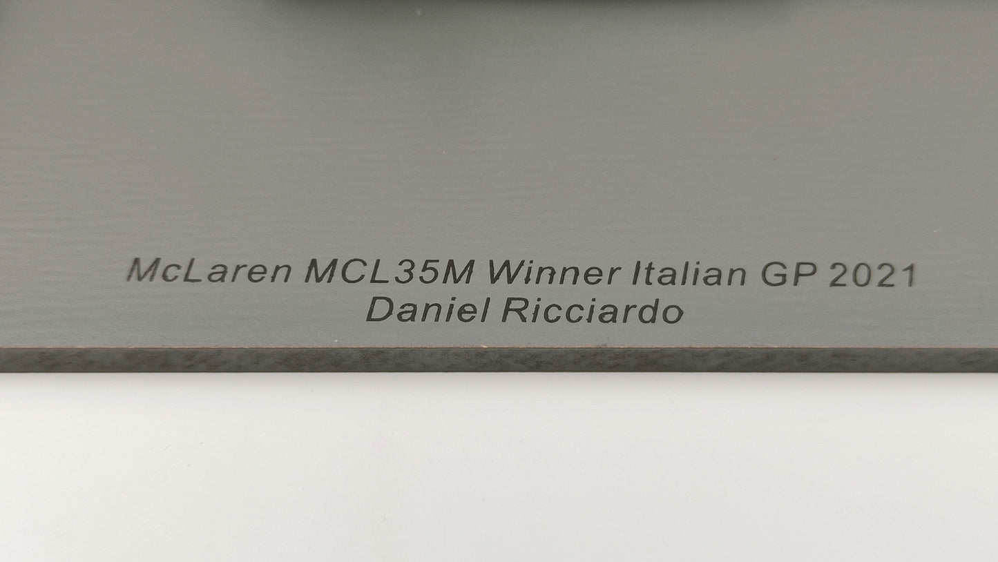 Spark Mclaren MCL35m VELO Daniel Ricciardo Italian GP Winner 2021 1/18 18S602