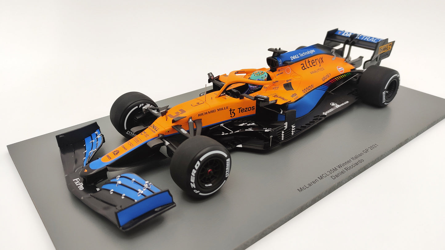 Spark Mclaren MCL35m VELO Daniel Ricciardo Italian GP Winner 2021 1/18 18S602