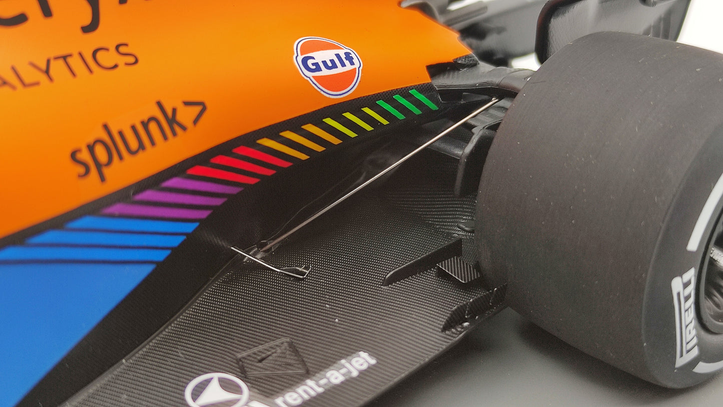 Spark Mclaren MCL35m Daniel Ricciardo Italian GP Winner 2021 1/18 18S602