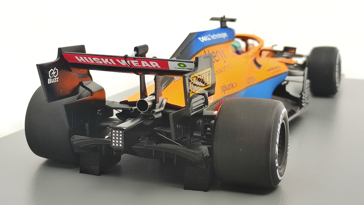 Spark Mclaren MCL35m VELO Daniel Ricciardo Italian GP Winner 2021 1/18 18S602
