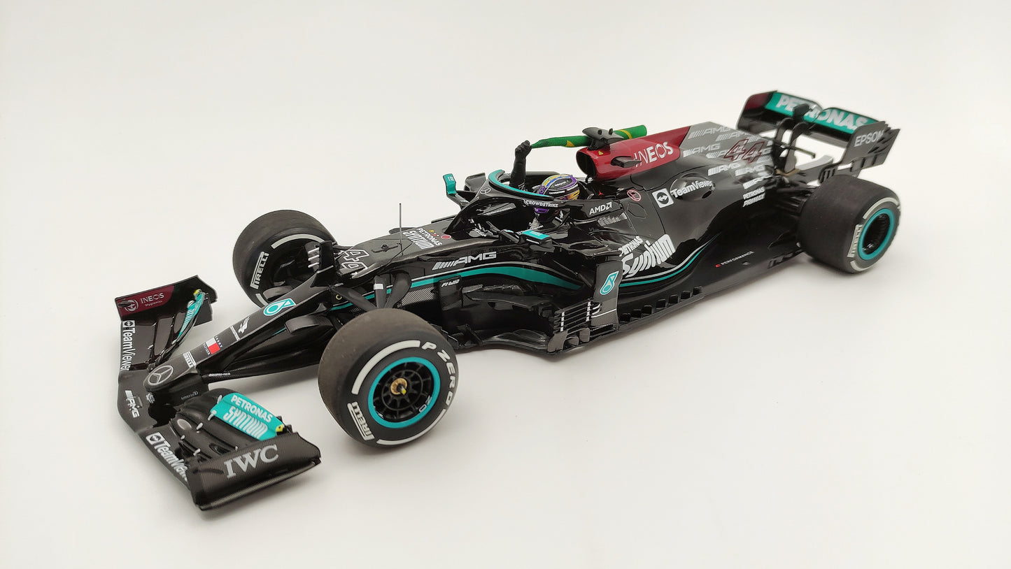 Minichamps AMG Mercedes W12 Lewis Hamilton 2021 Brazilian GP winner 1/18 113212044