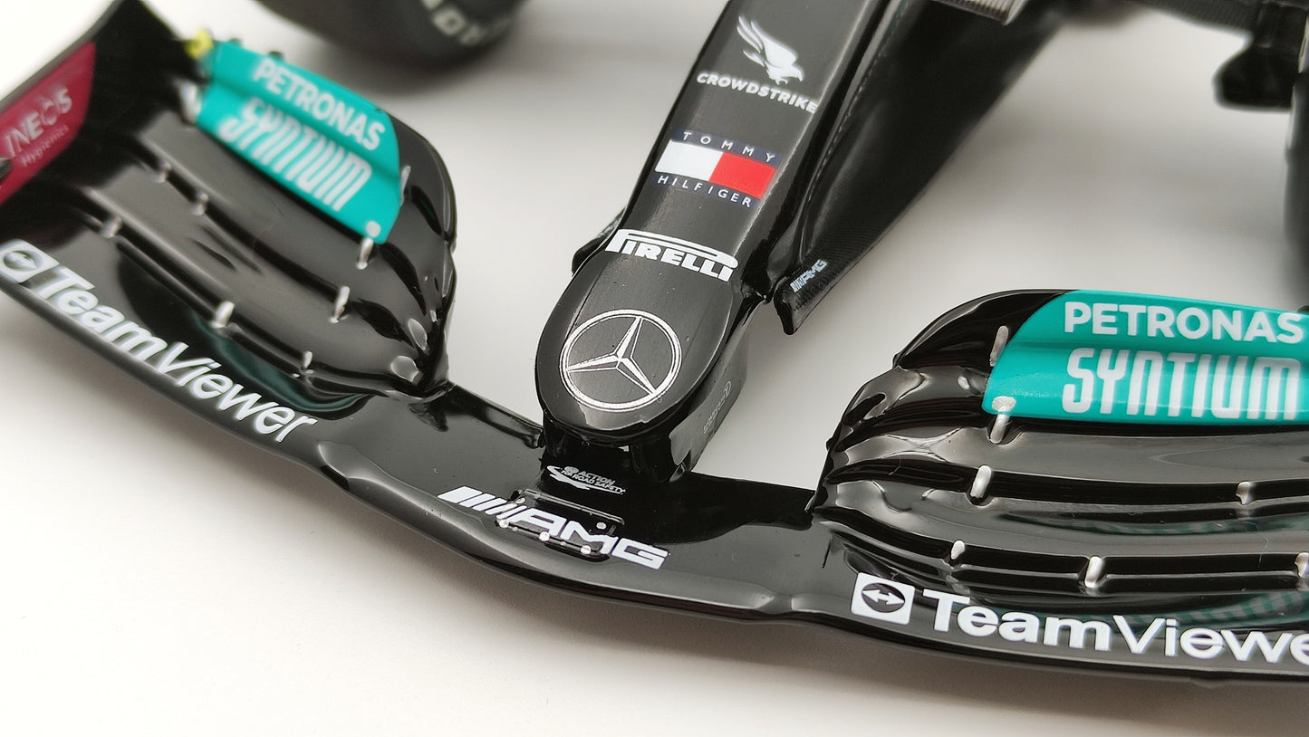 Minichamps AMG Mercedes W12 Lewis Hamilton 2021 Brazilian GP winner 1/18 113212044