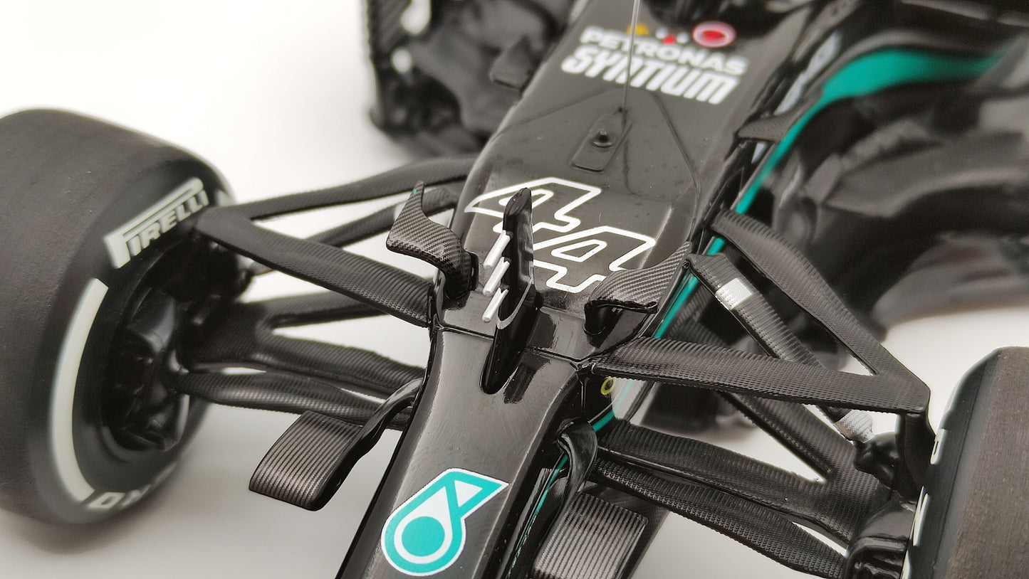 Minichamps AMG Mercedes W12 Lewis Hamilton 2021 Brazilian GP winner 1/18 113212044