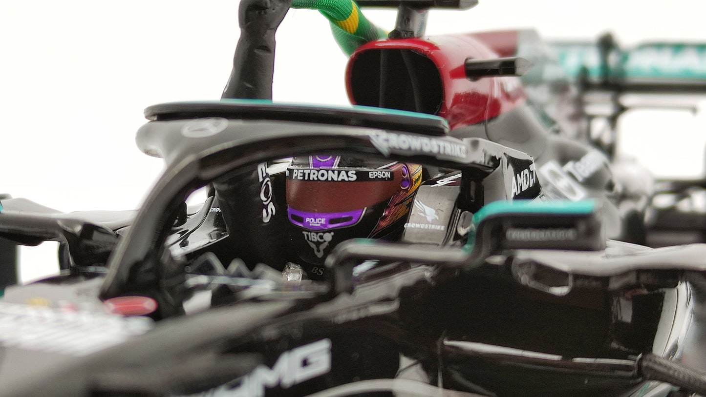 Minichamps AMG Mercedes W12 Lewis Hamilton 2021 Brazilian GP winner 1/18 113212044