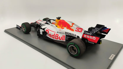 Spark Red Bull Honda RB16b Max Verstappen Turkish GP F1 World Champion 2021 1/12 12S031