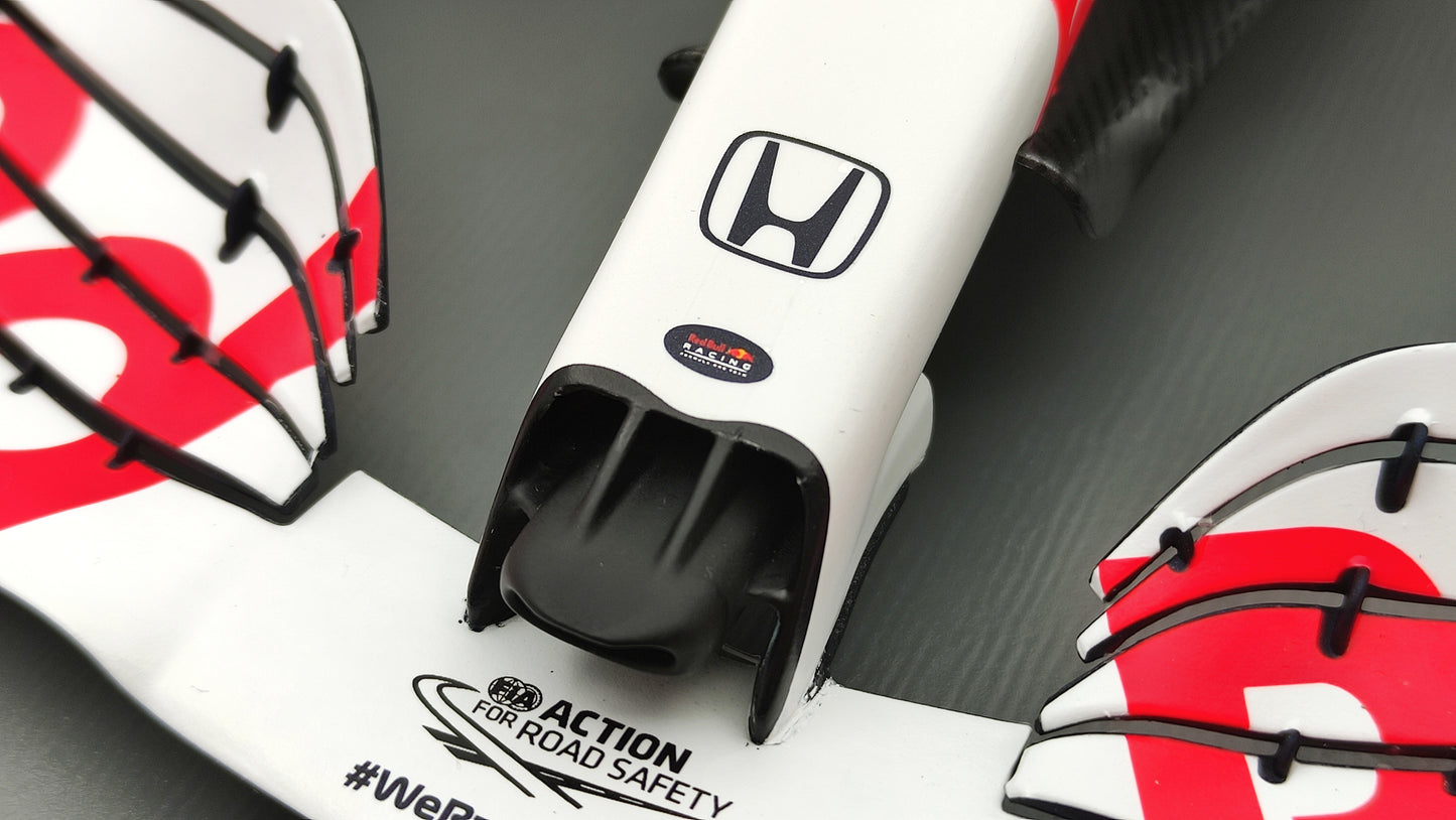 Spark Red Bull Honda RB16b Max Verstappen Turkish GP F1 World Champion 2021 1/12 12S031