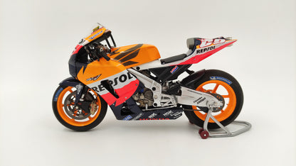 Minichamps Moto GP Honda RC211V Nicky Hayden 2006 World Champion 1/12 Limited Edition 1017 pcs. 122061169
