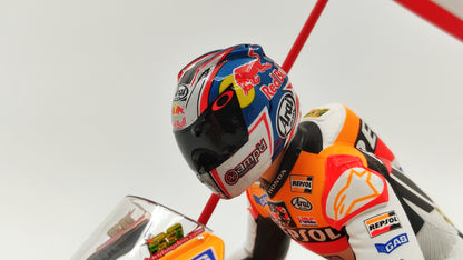 Minichamps Moto GP Honda RC211V Nicky Hayden 2006 World Champion 1/12 Limited Edition 1017 pcs. 122061169
