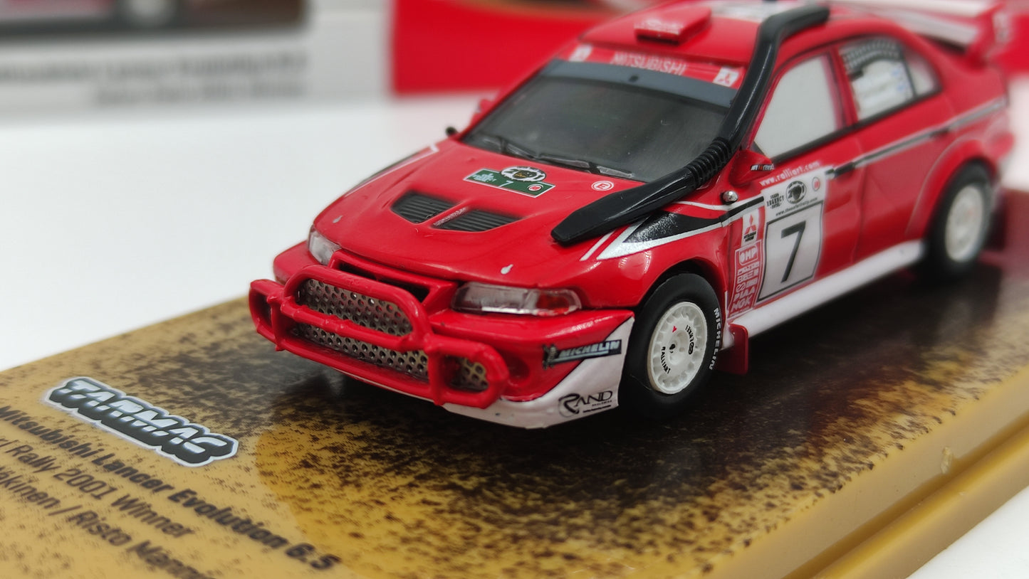 Tarmac Works Mitsubishi Lancer Evo 6.5 WRC T.Makinen/R.Mannisenmäki Safari Rally Kenya Winner 2001 TC-T64-021-01SAF