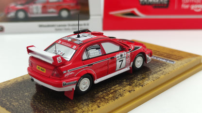 Tarmac Works Mitsubishi Lancer Evo 6.5 WRC T.Makinen/R.Mannisenmäki Safari Rally Kenya Winner 2001 TC-T64-021-01SAF
