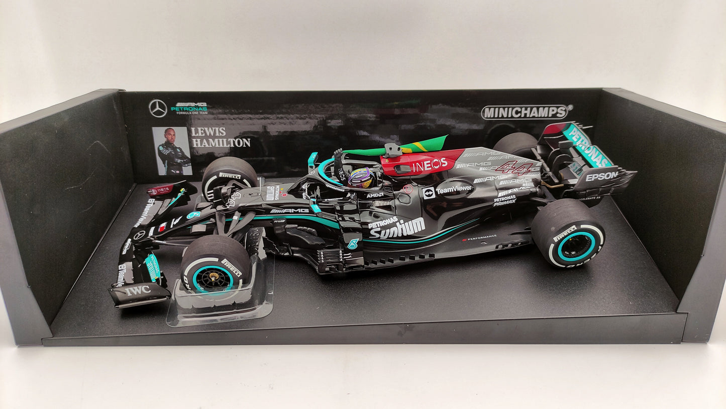 Minichamps AMG Mercedes W12 Lewis Hamilton 2021 Brazilian GP winner 1/18 110212044