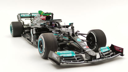 Minichamps AMG Mercedes W12 Lewis Hamilton 2021 Brazilian GP winner 1/18 110212044